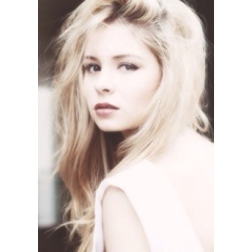 primo fake di @ninanesbitt | single.