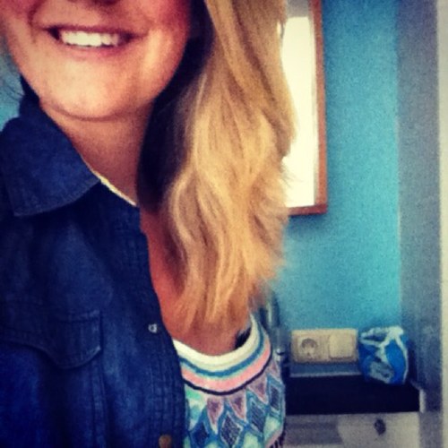 21-04-13 Hou van besties joyce tessa mirthe Never let jullie go x loveyou dushi ,best since 2000 ! x joyce 

MUSIC IS MY BEST FRIEND