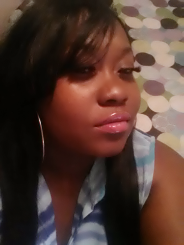 26 yrs of age, work @ the casino no children or siblings.Love to b around friends n family.