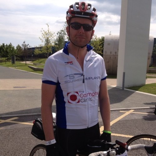 DrRobCarson's profile picture. 