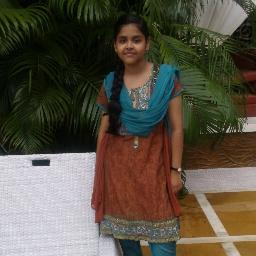 helo frnz...itz @Reshma..naam to suna hoga..pr kam ni suna..wel ..lemme tel u m a mixture of naughty n swt n stupid n crzy..n ...dunno anythn' mre..love u oll..