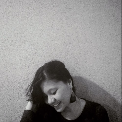 a pretty young thing :)