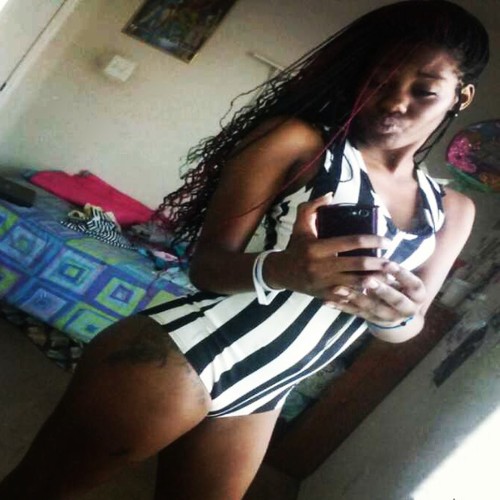Follow My Instaa @_Jaylaawaylaa !