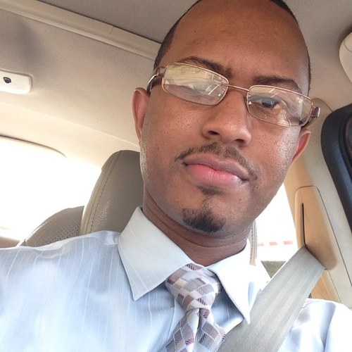 A worshiper at heart who loves 2 eat, laugh & sleep...in that order. Instagram: @Brycelp