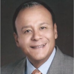 Profesionista, con amplia cultura industrial y gran motivador de las empresas. Dedicado a conseguir los objetivos atravez de la motivación y el involucramiento
