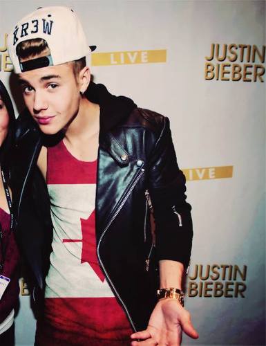 support bieber @justinbieber followed my personal account; 14 feb 2010' best day of my life.