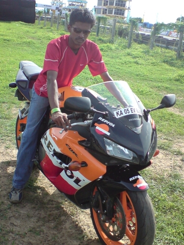 smartstreetz's profile picture. Technical Support Manager @Zoho I like motor racing and Im crazy about all the cars and bikes