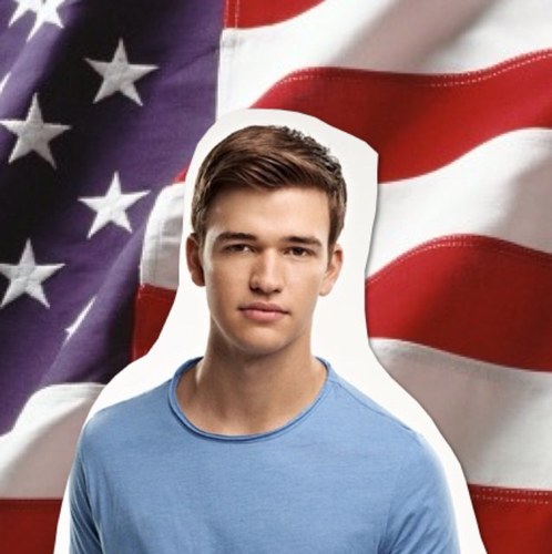 Eddie Miller/Sweet || 19 || Football player || Model || Dating Patricia || Osirian || Best friend since ever: Nina Martin ||