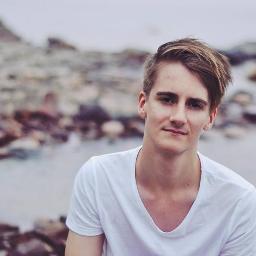 Lead singer @ The Master Volume from finland!
FOLLOW me to read tweets about my life, interested of everything!
Talk to me people! MADE IN SPAIN