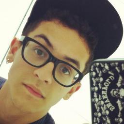 Oficializado pela @TalitaTilieri @ThaisPuello @DavidLucass @wanessaalves1 Oficializado e seguido pela linda @AmandaParisi_  Since: 06/08/12