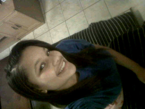 Typical teenage girl just love house music .....follow me I follow back
