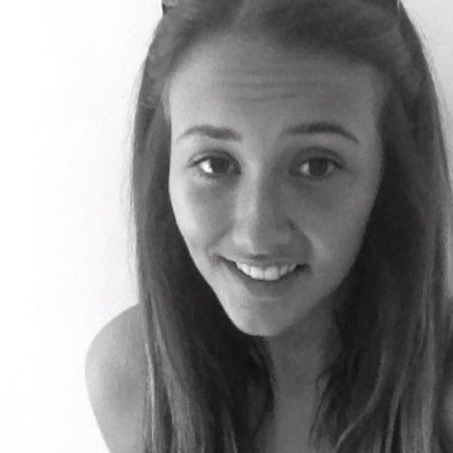 Mawoui_'s profile picture. • L'être idéal ? 
Un ange dévasté par l'humour.
• Instagram : manon_o6