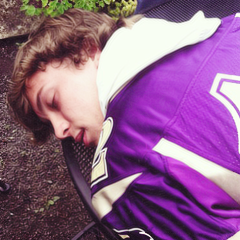 kiss me like you wanna be loved
