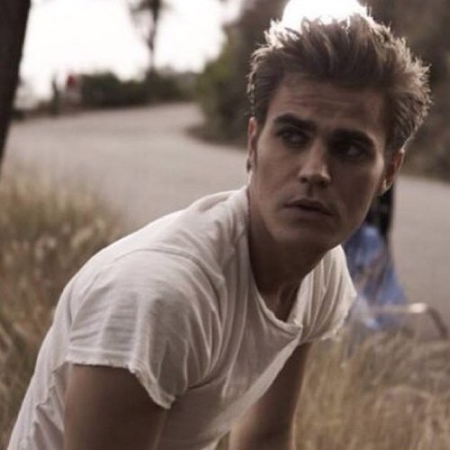 Just a bunch of girls who are in love with vampire diaries..and bad vamps ;)