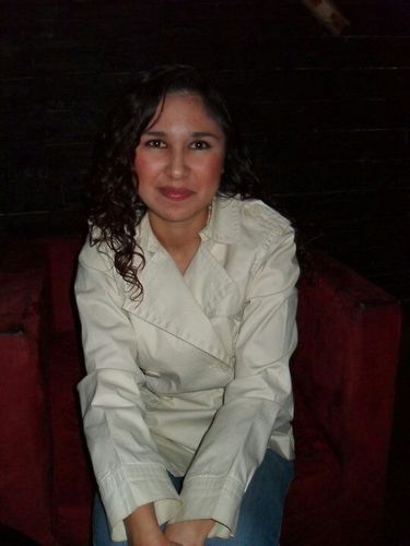 Me considero una persona noble, pero de carácter fuerte... selectiva, pero agradable, tierna, sonriente... y mi talón de Aquiles: sé amar intensamente...