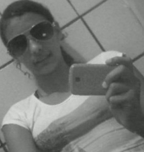 karolaynedemelo's profile picture. Eu quero sentir o mundo inteiro dançando em apenas um ritmo. Eu quero sentir o mundo inteiro apenas cantando uma música...