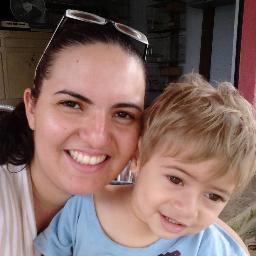 Atropelei os sonhos, venci as mágoas, convivi com os fracos, suportei os falsos e hoje sei a força que eu tenho é pra enfrentar  qualquer obstáculo...