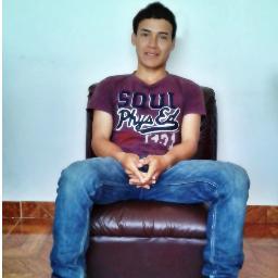 Tecnologo en Sisitemas
http://t.co/YeeeYFGa7a