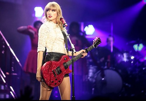 We are taylor swift supporter , we always here for taylor we are called SWIFTIES!