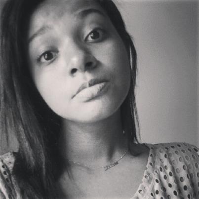 Dê a todas pessoas seus ouvidos, mas a poucas a sua voz.

William Shakespeare
