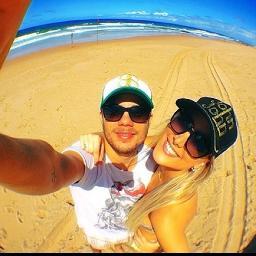 Amo o Casal Bruna Manzon e Levi Lima e Desejo Felicidades a Eles Dois