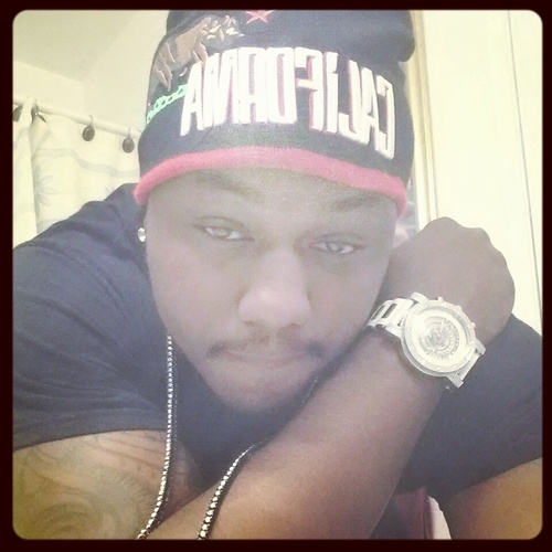 SwagztonKutcher's profile picture. Young Talented Football Star/ Rap Artist.. Im cuffed to @Fresh_She_Is.. .. Over all im a groovy dude!!