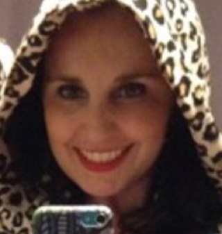 É necessário abrir os olhos e perceber que as coisas boas estão dentro de nós, onde os sentimentos não precisam de motivos, nem os desejos de razão...