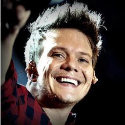 ''pois quando é amor a gente não inventa, o que é verdadeiro nunca acaba, só aumenta'' since: 2009.
