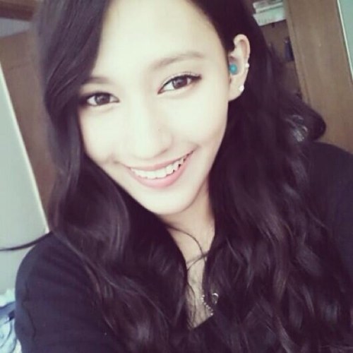 @BulletProofRP • Chocolat's maknae • #97liner. Im pretty friendly ! Treat me well juseyo ! ❤