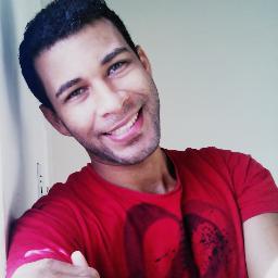 Eu poderia me descrever simples inteligente um cara humilde, + não sou só isso, sou, alguem muito diferente dos demais, gosto de ser diferente e fazer diferença