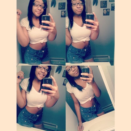 SinglE|Bestfriend BUBBLES @MoneeeDoeee_ ♥