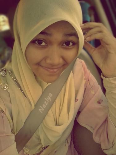 Assalamualaikum, I'm 15 . From Kedah + Terengganu . Everyone can change anytime they want when their heart is open to always stay with Allah