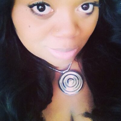 Profile Picture of Leigh McCormick (@aMara_J) on Twitter