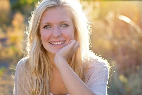 helenwmoss's profile picture. They always say time changes things, but you actually have to change them yourself :)