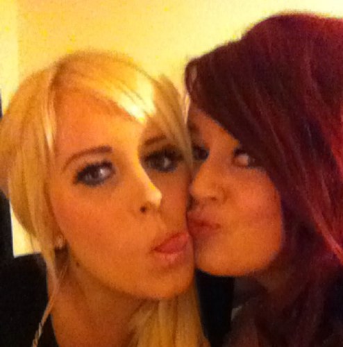 ChloeLou1990's profile picture. 