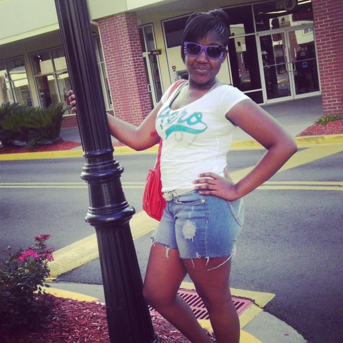 | Single| Volleyball| Jr | kik me @Maeyanna Follow me on instagram @Maeyanna_ nd i will follow back :)