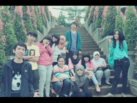 Official Twitter Page of XII IPA-3 SMAN 1 Ciamis  | 32 wadrun yang berkualitas! Stay Calm but Keep Enjoy~