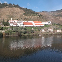 Small wine, port and olive oil producer in the heart of the Douro Region.