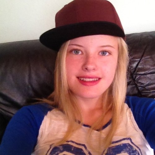 Hello my name is Sidse, i am 14 years old, coming from Denmark and i really love @onedirection (@NiallOfficial)