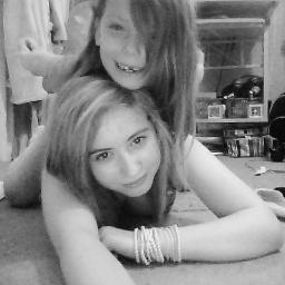 17| Harry potter is my fave. follow my other twitter @shelbywebb_xo