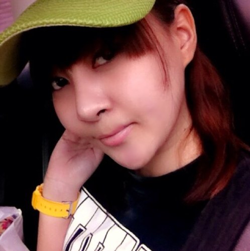 darapha6837's profile picture. 