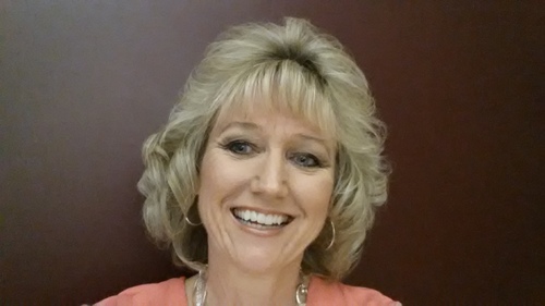 I am a very healthy, self motivated, energetic person. I choose Happiness & feel grateful for my many blessings. I Love Dark Chocolate, Caramel & Margaritas!