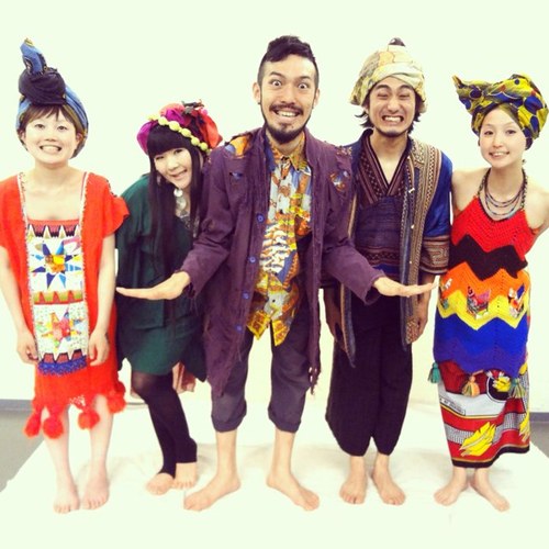 ウタモノの宇宙を泳ぐおおきなくじらのアカウントです。
 ▷1st Album『ざばざば-ざぶんぐ』2nd mini Album『のっぺらぼう』全国販売中□