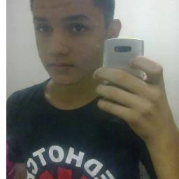 ''eu vou viver aquela velha opinião formada sobre tudo, sobre o que e o amor sobre o que eu nem sei que sou''