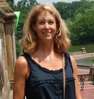 born in KY, live in OH, love travel, beaches and Cincinnati Sports teams (former hockey/baseball/water polo mom)
