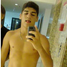 Amo muiito a Bruninha Furacão Liiinda e Perfeita! ;P haha ! ♥ @brubsmoliina//// Irmao do O Poderoso Chefao @PedrinhoSodre :)