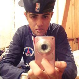 mds praga te amo dms, feio ridiculo horroroso chato besta babaca otario gordo obeso n sai nunca mais da minha vida @camips_
