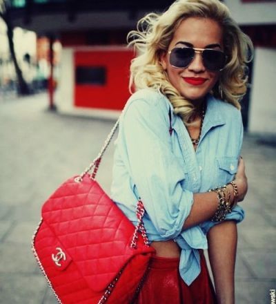 Cuenta española de apoyo a @RitaOra