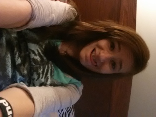hey guise ny name is Noel and I am 14 years yours young! lol well any questions just ask kk bye loves c;