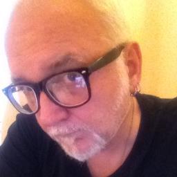 Musician, guitarist, composer. Member of The Cure since 2012. U.S. power trio: Reeves Gabrels & His Imaginary Friends. https://t.co/iWxp89Ypny